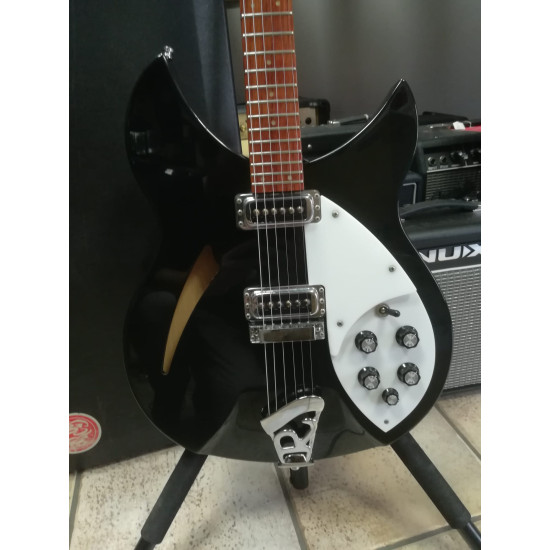 Rickenbacker 330 Jetglo Black 1996 - SOLD!