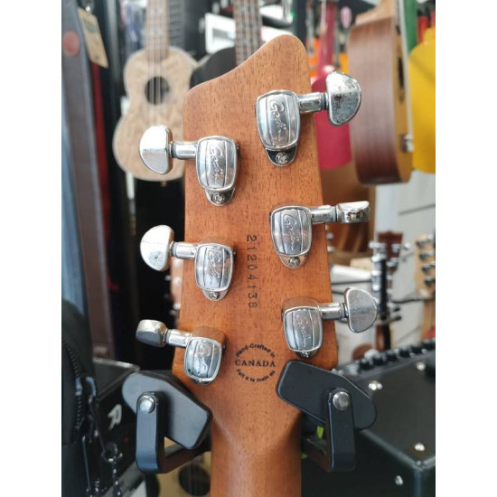 Godin A6 Ultra Natural 2nd Godin A6 Ultra Natural 2nd