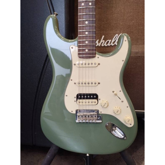Fender American Pro Stratocaster HSS RW Antique Olive 2016 Fender American Pro Stratocaster HSS RW Antique Olive 2016