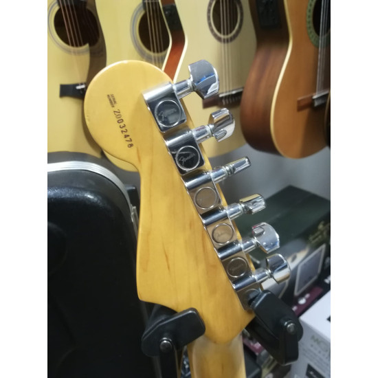 Fender American Standard Stratocaster MN 3-Color Sunburst 2000