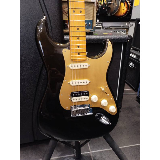 Fender American Ultra Stratocaster HSS MN 2023 Texas Tea Fender American Ultra Stratocaster HSS MN 2023 Texas Tea