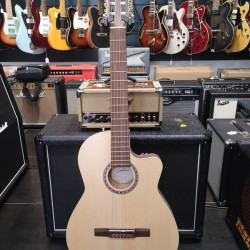 Godin Nylon Arena CW Clasica II 2nd Godin Nylon Arena CW Clasica II 2nd