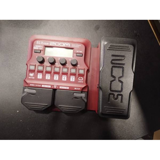 Zoom B1X Four 2nd - Multieffetto per basso