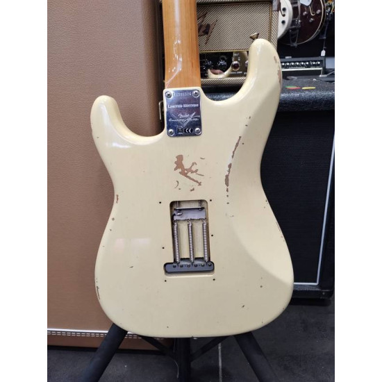 Fender Custom Shop LTD 60 RSTD Stratocaster Relic 2018 Aged Vintage White - SOLD!! Fender Custom Shop LTD 60 RSTD Stratocaster Relic 2018 Aged Vintage White - SOLD!!
