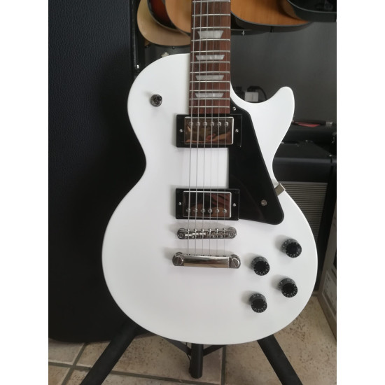 Epiphone Les Paul Studio Alpine White w/Case 2nd - SOLD! Epiphone Les Paul Studio Alpine White w/Case 2nd - SOLD!