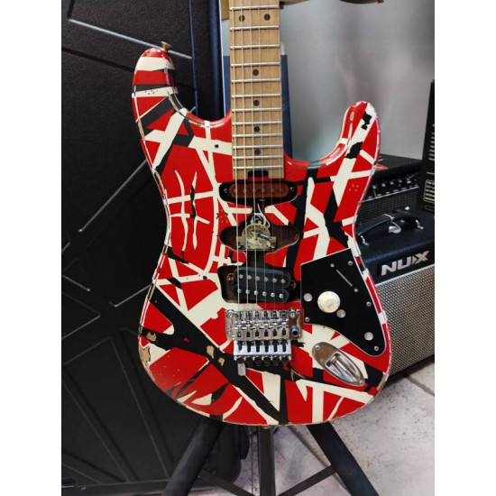 EVH FRANKIE RED / WHITE / BLACK Stripes Relic w/CASE 2nd - SOLD! EVH FRANKIE RED / WHITE / BLACK Stripes Relic w/CASE 2nd - SOLD!