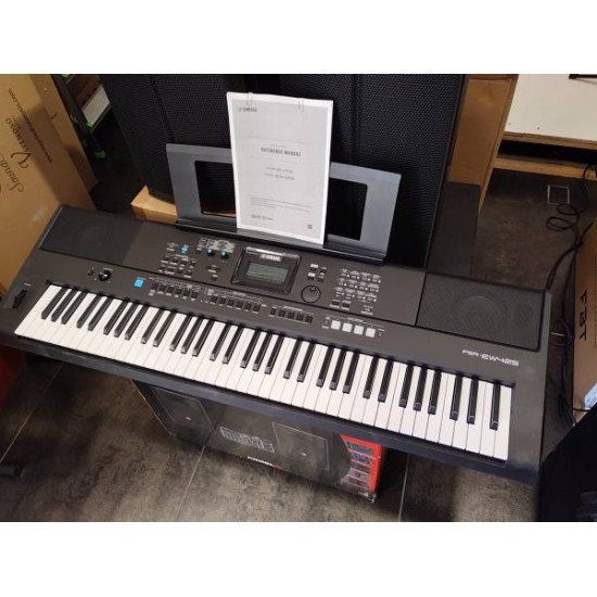 Yamaha PSR-EW425