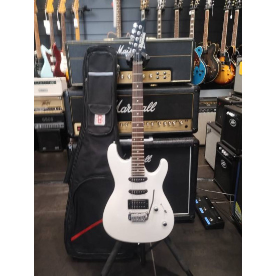 Ibanez GIO GRX60 White w/Bag 2nd Ibanez GIO GRX60 White w/Bag 2nd