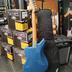 Squier Contemporary Jaguar HH Lake Placid Blue w/Bag 2nd Squier Contemporary Jaguar HH Lake Placid Blue w/Bag 2nd