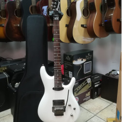 Ibanez JS140 Joe Satriani White w/Bag 2nd - SOLD! Ibanez JS140 Joe Satriani White w/Bag 2nd - SOLD!