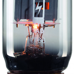 Tube Amp Doctor TAD KT66 Valvola Finale - Copertura larga in vetro e base rotonoda marrone - TAD PREMIUM Selected