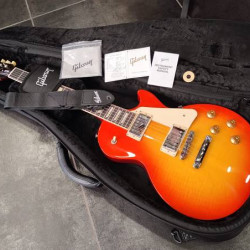 Gibson Les Paul Studio Figured 2025 Washed Cherry Sunburst