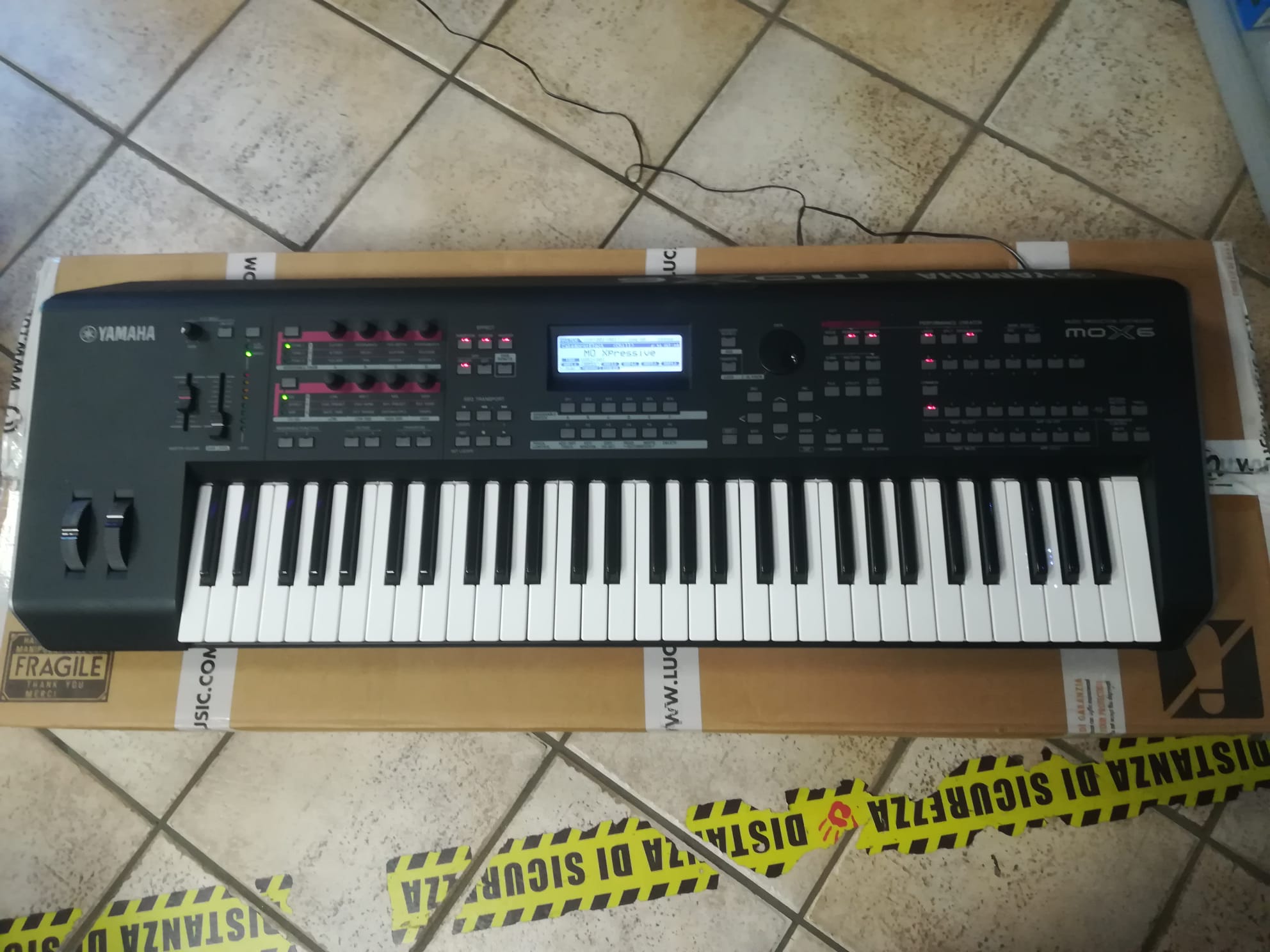 Yamaha MOXF6 – Tastiera Sintetizzatore 61 Tasti – Usata Funzionante