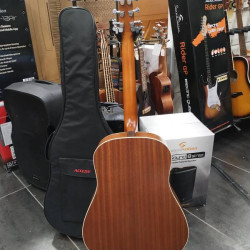 Seagull S6 Mahogany Deluxe A/E w/Bag 2nd
