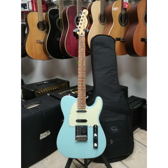 Fender Deluxe Nashville Telecaster PF Daphne Blue 2nd w/Bag - SOLD! Fender Deluxe Nashville Telecaster PF Daphne Blue 2nd w/Bag - SOLD!