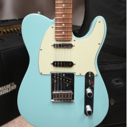 Fender Deluxe Nashville Telecaster PF Daphne Blue 2nd w/Bag - SOLD!