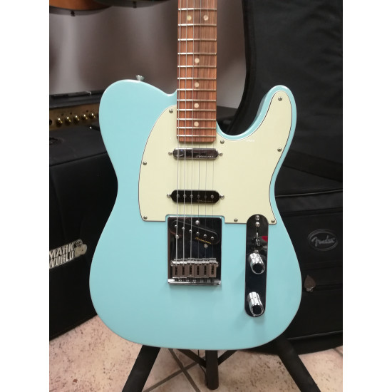 Fender Deluxe Nashville Telecaster PF Daphne Blue 2nd w/Bag