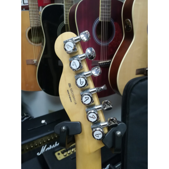 Fender Deluxe Nashville Telecaster PF Daphne Blue 2nd w/Bag