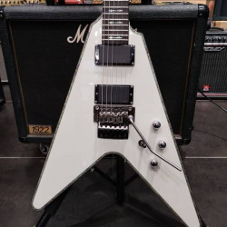 Schecter Hellraiser V-1 FR White 2nd - SOLD!! Schecter Hellraiser V-1 FR White 2nd - SOLD!!