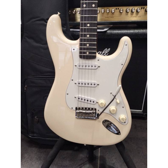 Fender Vintera II 60S Stratocaster RW OWT w/DiMarzio 2nd Fender Vintera II 60S Stratocaster RW OWT w/DiMarzio 2nd